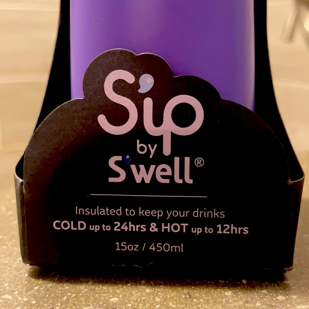 Gift ready Water Bottle for Hydration - NWT Gift Quality Purple Swell💦 - Picture 3 of 10